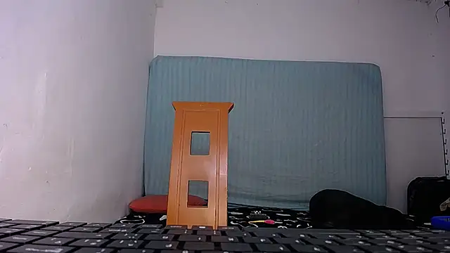 Snapshot of yselahot chatting on 10-28-25, 06:10 yselahot online show from 10-28-25, 06:10