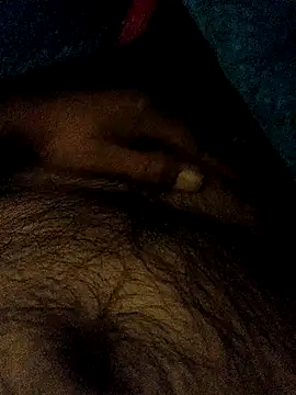 Snapshot of indian16hot chatting on 12-15-25, 07:45 indian16hot online show from 12-15-25, 07:45