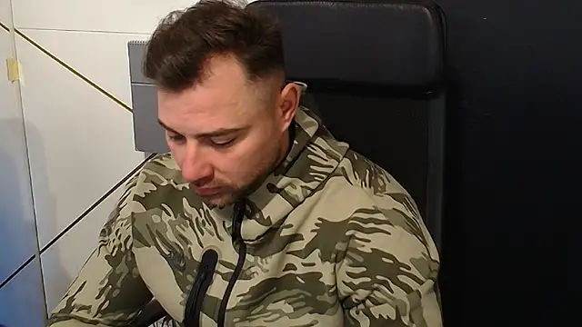 DuncanStone online show from 10-17-25, 05:10