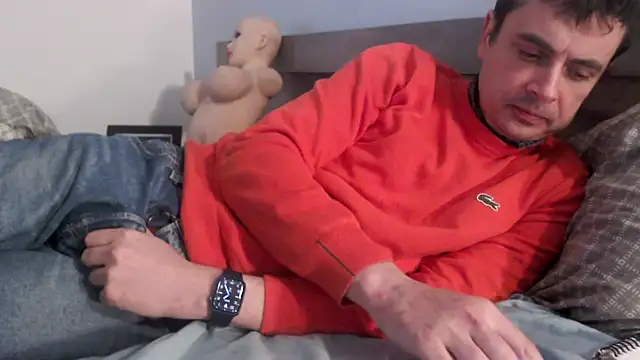 freddy0222222 online show from 12-04-24, 12:25