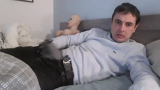 freddy0222222 online show from 12-20-24, 01:11