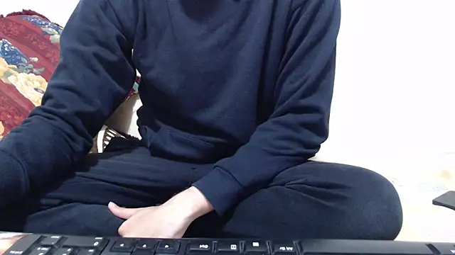 Alexdelarge323 online show from 04-15-26, 04:14