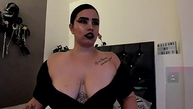 MariaGaitan online show from 11-07-25, 07:03