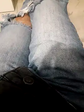 Luismimor93 online show from 02-01-25, 04:03