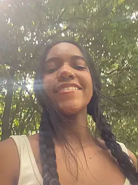 Snapshot of Tina_Rouse2 chatting on 01-24-25, 04:28 Tina Rouse2 online show from 01-24-25, 04:28