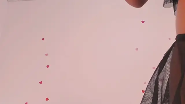 Snapshot of Tina_Rouse2 chatting on 09-13-25, 04:29 Tina Rouse2 online show from 09-13-25, 04:29