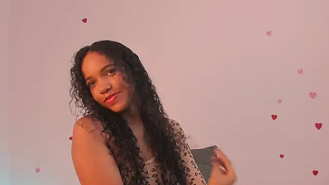 Snapshot of Tina_Rouse2 chatting on 10-15-25, 05:13 Tina Rouse2 online show from 10-15-25, 05:13