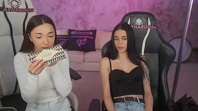 Jasmine Flow online show from 04-17-26, 07:33