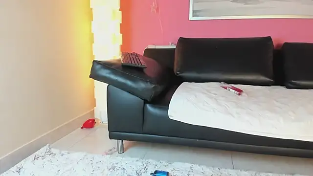 Tiffanysurez  online show from 02-22-25, 01:02