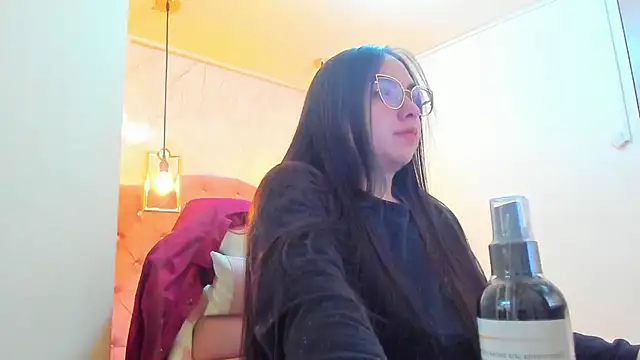 Snapshot of nalalye_cruzz_ chatting on 01-24-25, 03:11 nalalye cruzz  online show from 01-24-25, 03:11