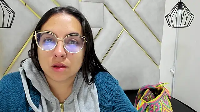 Snapshot of nalalye_cruzz_ chatting on 03-01-25, 02:59 nalalye cruzz  online show from 03-01-25, 02:59