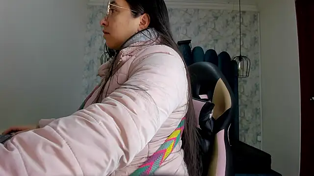 nalalye cruzz  online show from 01-17-26, 02:49