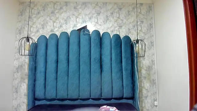 Snapshot of nalalye_cruzz_ chatting on 05-29-26, 03:04 nalalye cruzz online show from 05-29-26, 03:04