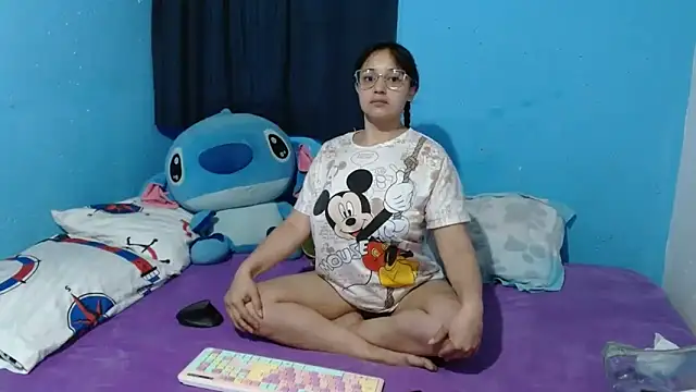 Snapshot of clarisse69 chatting on 03-20-25, 10:51 clarisse69 online show from 03-20-25, 10:51