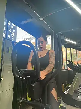 Snapshot of Luisa_Fernandaa chatting on 02-27-26, 07:14 Luisa Fernandaa online show from 02-27-26, 07:14