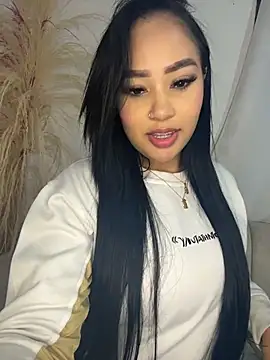 Snapshot of Luisa_Fernandaa chatting on 03-08-26, 11:19 Luisa Fernandaa online show from 03-08-26, 11:19