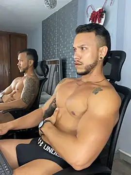 ARON TAYLER01 online show from 12-13-24, 03:32