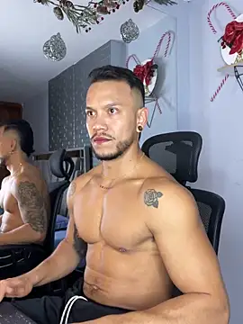 ARON TAYLER01 online show from 12-17-24, 12:33