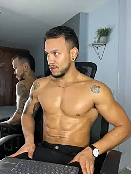 ARON TAYLER01 online show from 01-09-25, 12:41