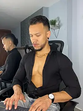 ARON TAYLER01 online show from 01-30-25, 12:48