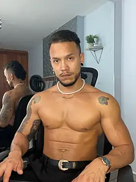 ARON TAYLER01 online show from 03-09-25, 04:22