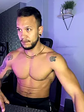 ARON TAYLER01 online show from 09-26-25, 10:19