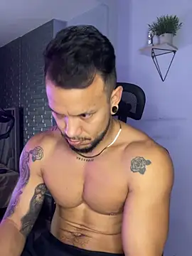 ARON TAYLER01 online show from 10-03-25, 10:34