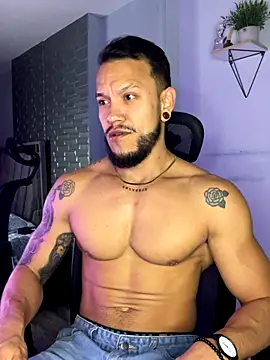 ARON TAYLER01 online show from 11-08-25, 10:26