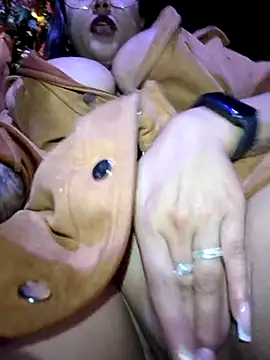 Snapshot of Oryk___ chatting on 01-30-25, 12:18 Oryk online show from 01-30-25, 12:18