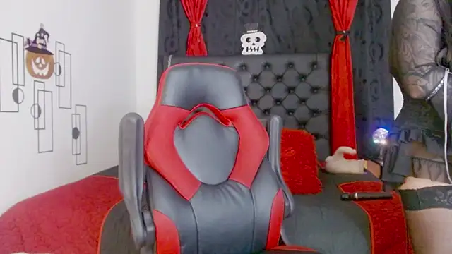 Snapshot of misslombana chatting on 10-02-25, 05:25 misslombana online show from 10-02-25, 05:25