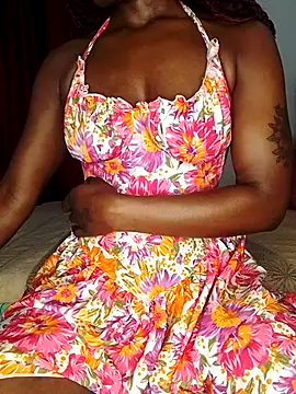 NicRaisaa online show from 10-02-25, 03:57