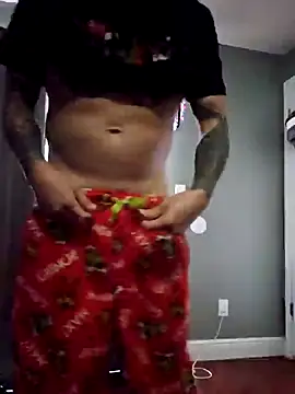 Snapshot of MrBiggBallz chatting on 12-26-24, 04:04 MrBiggBallz online show from 12-26-24, 04:04