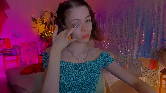 poli   online show from 03-19-25, 07:49