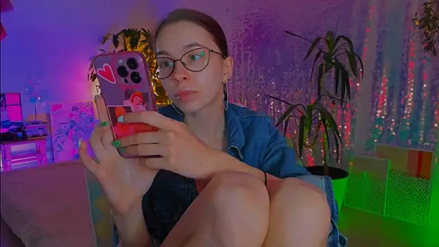 poli   online show from 02-08-26, 10:51