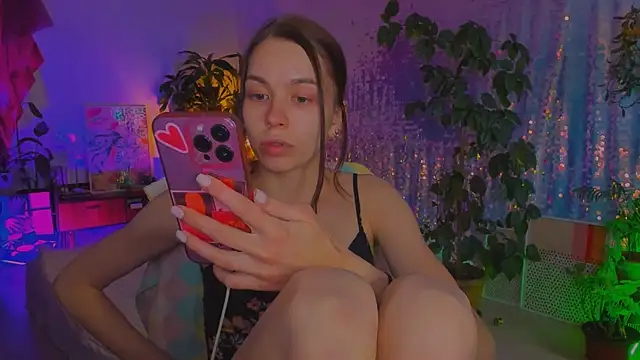 poli   online show from 04-28-26, 04:56