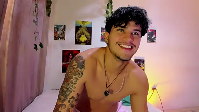 Snapshot of Nekoboy01 chatting on 12-26-24, 03:42 Nekoboy01 online show from 12-26-24, 03:42