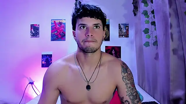 Snapshot of Nekoboy01 chatting on 12-26-24, 11:24 Nekoboy01 online show from 12-26-24, 11:24