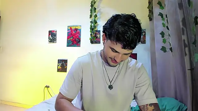 Snapshot of Nekoboy01 chatting on 01-05-25, 01:45 Nekoboy01 online show from 01-05-25, 01:45