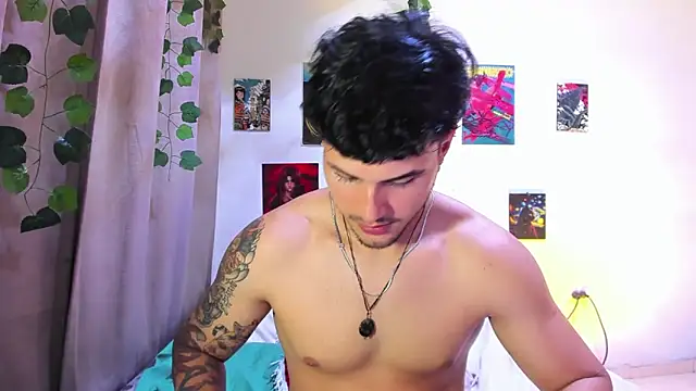 Snapshot of Nekoboy01 chatting on 01-06-25, 11:52 Nekoboy01 online show from 01-06-25, 11:52