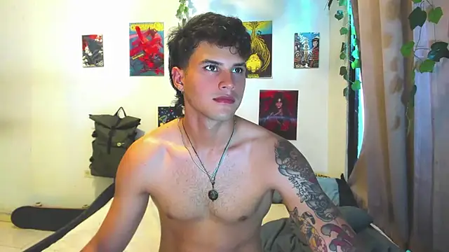 Snapshot of Nekoboy01 chatting on 09-09-25, 08:19 Nekoboy01 online show from 09-09-25, 08:19