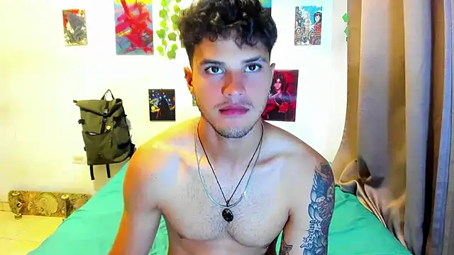 Snapshot of Nekoboy01 chatting on 10-08-25, 08:06 Nekoboy01 online show from 10-08-25, 08:06