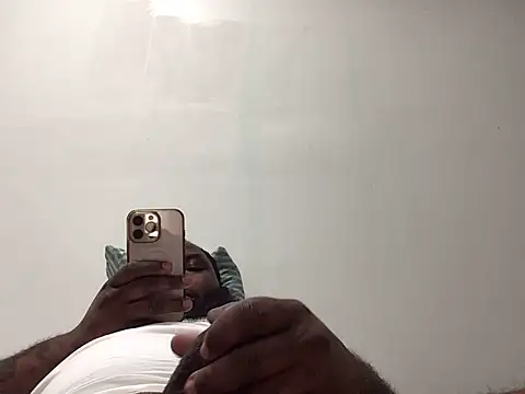 Snapshot of AceNSamara chatting on 12-02-25, 01:22 AceNSamara online show from 12-02-25, 01:22