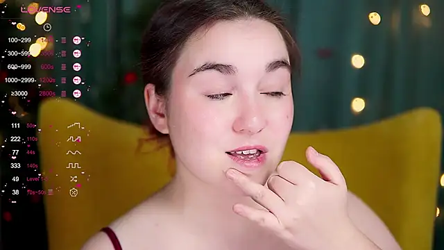 Snapshot of R-U-B-Y chatting on 01-15-25, 12:58 R-U-B-Y online show from 01-15-25, 12:58