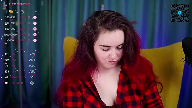 Snapshot of R-U-B-Y chatting on 01-21-25, 01:00 R-U-B-Y online show from 01-21-25, 01:00