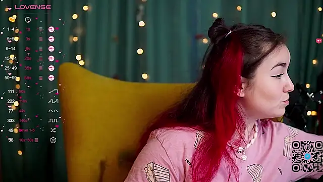 Snapshot of R-U-B-Y chatting on 01-29-25, 01:07 R-U-B-Y online show from 01-29-25, 01:07