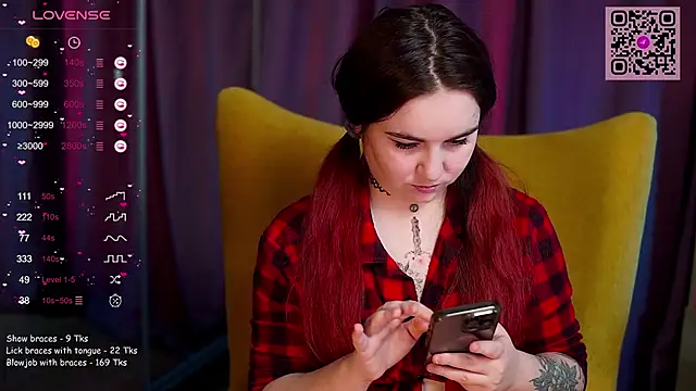 Snapshot of R-U-B-Y chatting on 03-18-25, 12:58 R-U-B-Y online show from 03-18-25, 12:58