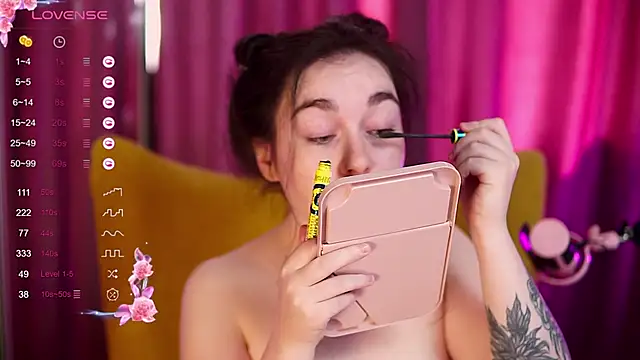 Snapshot of R-U-B-Y chatting on 09-09-25, 08:58 R-U-B-Y online show from 09-09-25, 08:58