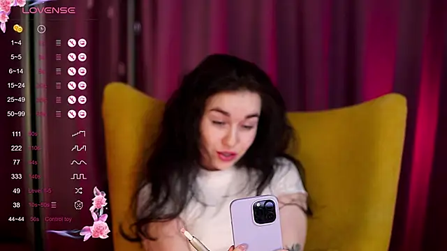 Snapshot of R-U-B-Y chatting on 10-02-25, 02:02 R-U-B-Y online show from 10-02-25, 02:02