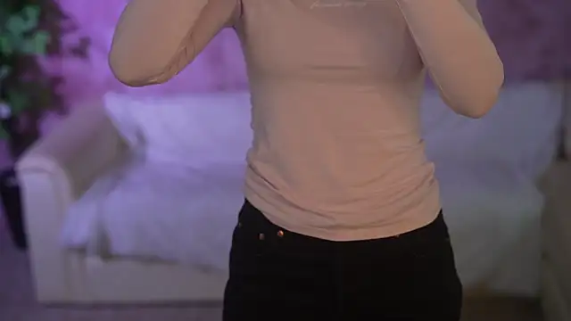 Elice Dream online show from 09-29-25, 02:55