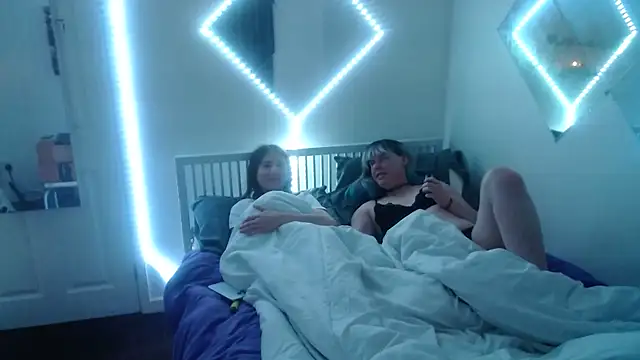 Snapshot of Kris_srose chatting on 12-11-24, 06:36 Kris srose online show from 12-11-24, 06:36